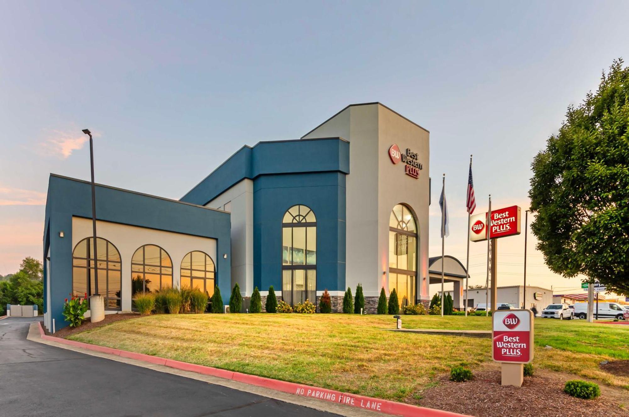 Best Western Plus Harrisonburg Exterior foto